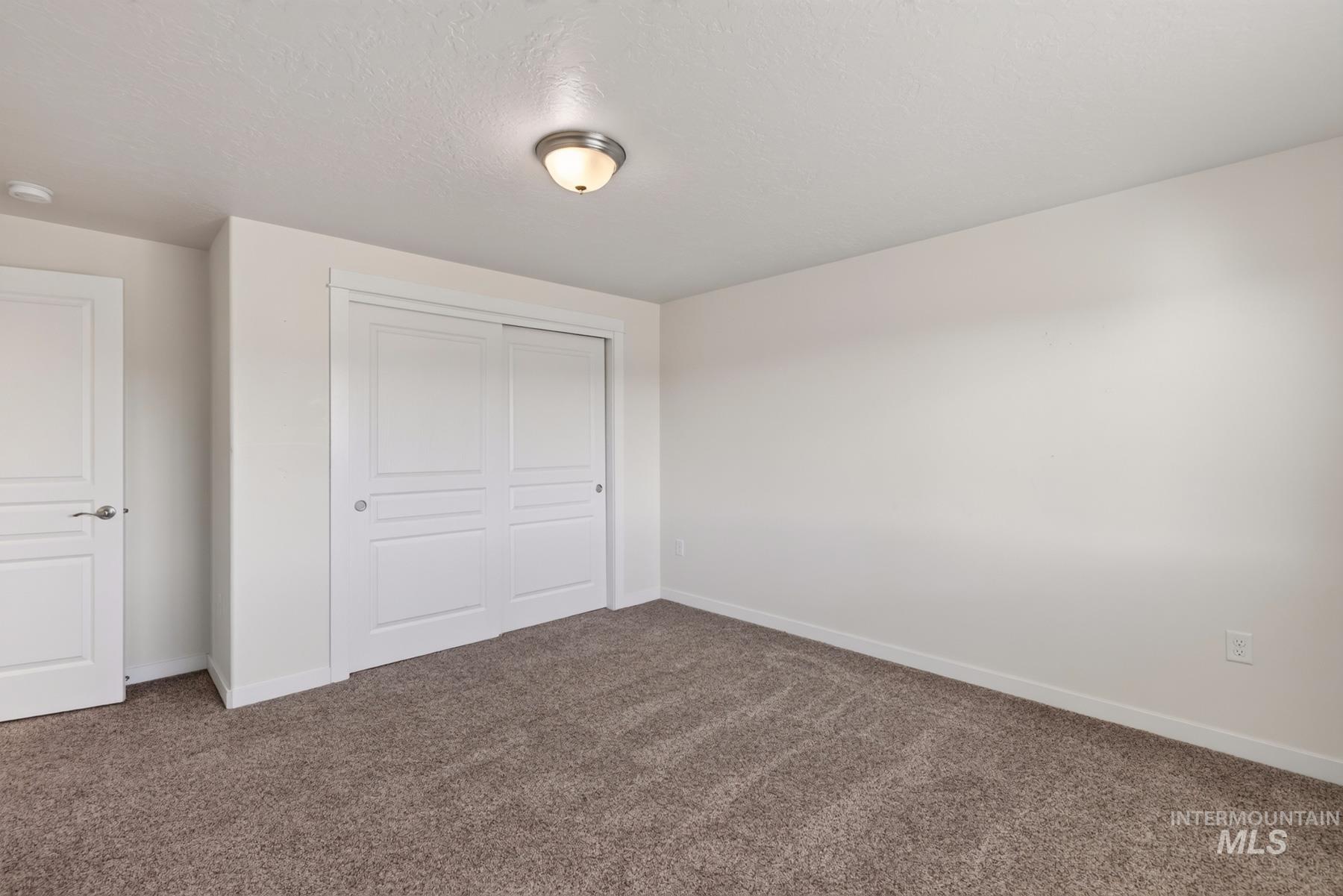 32 N Wooddale Ave, Eagle, Idaho 83616, 5 Bedrooms, 2.5 Bathrooms, Residential For Sale, Price $599,000,MLS 99003784