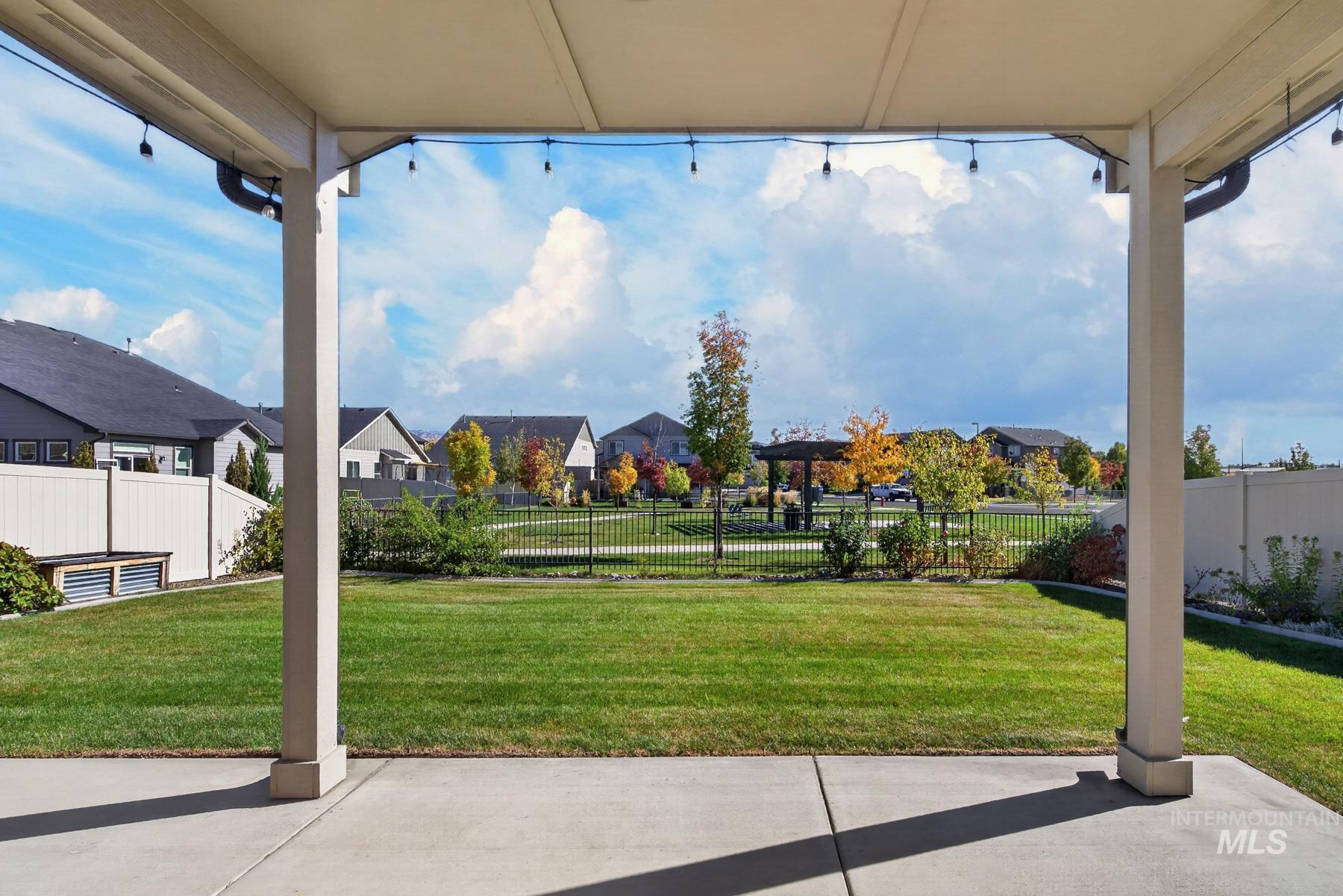 32 N Wooddale Ave, Eagle, Idaho 83616, 5 Bedrooms, 2.5 Bathrooms, Residential For Sale, Price $599,000,MLS 99003784