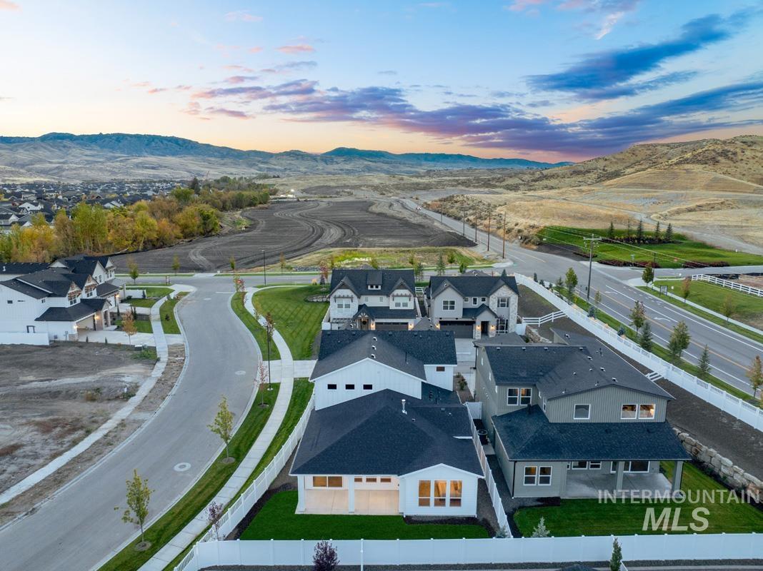 9133 W River Otter Dr, Boise, Idaho 83714, 3 Bedrooms, 4 Bathrooms, Residential For Sale, Price $882,484,MLS 99003786