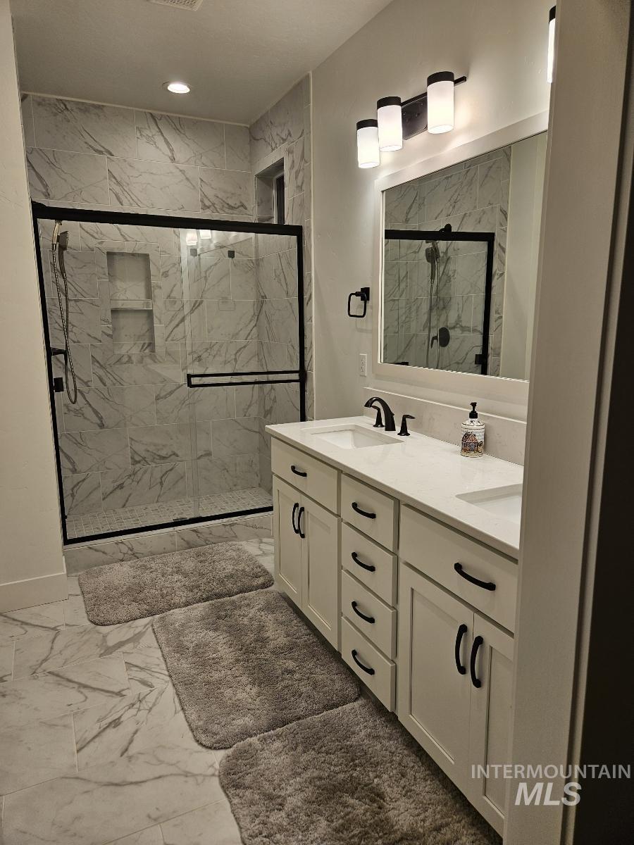 6031 W Riva Capri St, Meridian, Idaho 83646, 3 Bedrooms, 2 Bathrooms, Rental For Rent, Price $2,800, 99003787