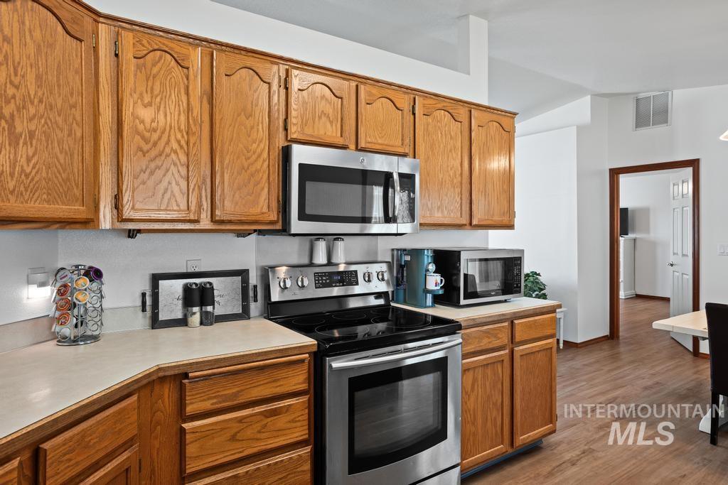 1100 Burnett Dr., Nampa, Idaho 83651, 3 Bedrooms, 2 Bathrooms, Residential For Sale, Price $315,000, 99003788