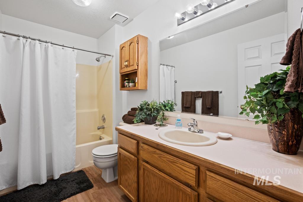 1100 Burnett Dr., Nampa, Idaho 83651, 3 Bedrooms, 2 Bathrooms, Residential For Sale, Price $315,000, 99003788