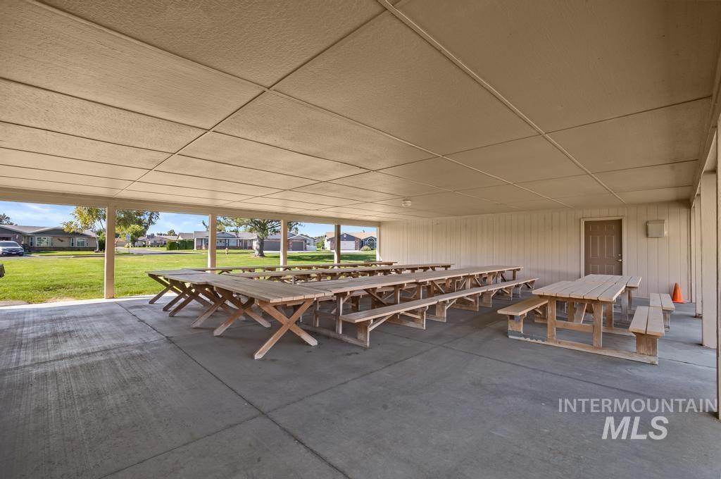 1100 Burnett Dr., Nampa, Idaho 83651, 3 Bedrooms, 2 Bathrooms, Residential For Sale, Price $315,000, 99003788