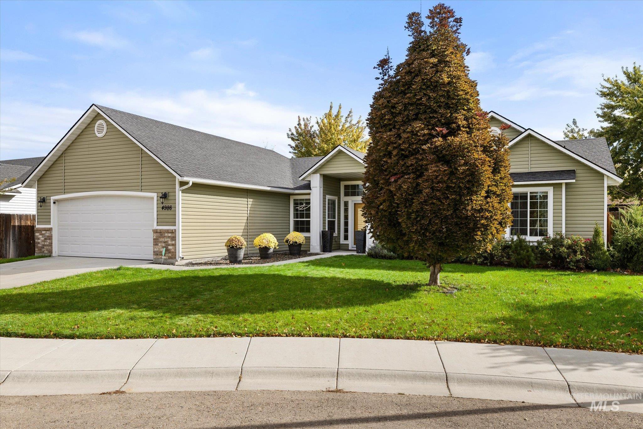 4986 S Tinker Ave, Boise, Idaho 83709, 4 Bedrooms, 3 Bathrooms, Residential For Sale, Price $509,900,MLS 99003790