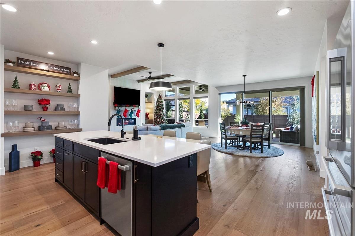 10677 W Lothbury Dr, Star, Idaho 83669, 3 Bedrooms, 2.5 Bathrooms, Residential For Sale, Price $925,000, 99003792