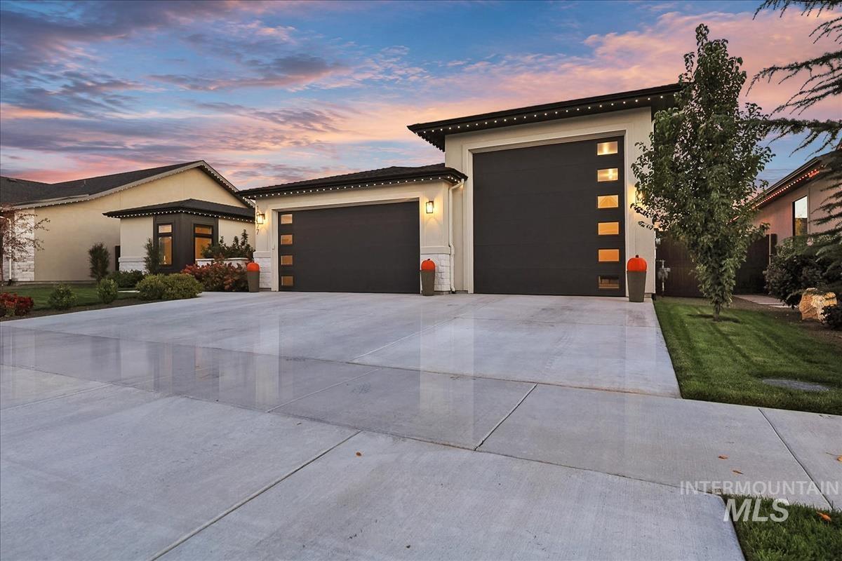 10677 W Lothbury Dr, Star, Idaho 83669, 3 Bedrooms, 2.5 Bathrooms, Residential For Sale, Price $925,000, 99003792