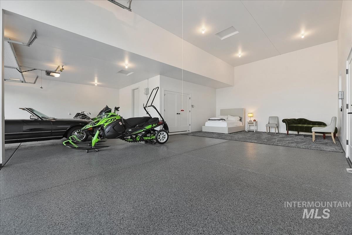 10677 W Lothbury Dr, Star, Idaho 83669, 3 Bedrooms, 2.5 Bathrooms, Residential For Sale, Price $925,000, 99003792