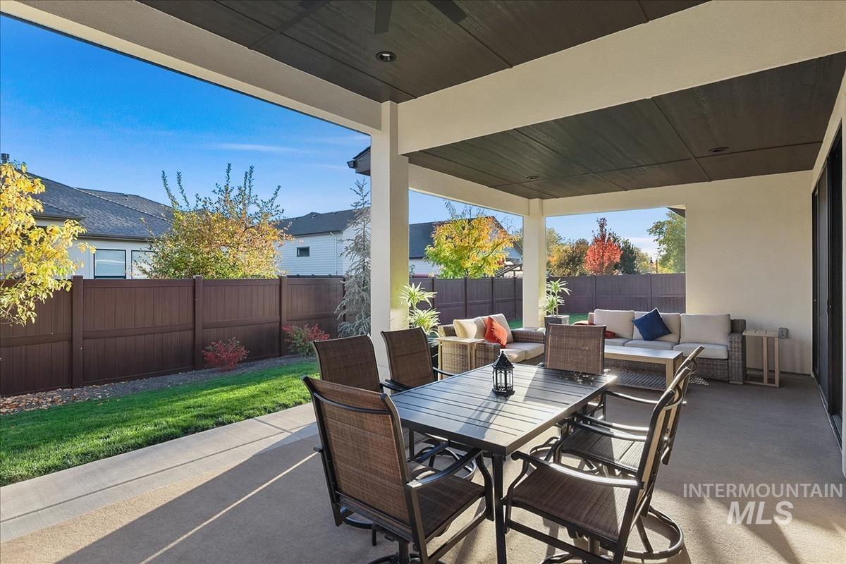 10677 W Lothbury Dr, Star, Idaho 83669, 3 Bedrooms, 2.5 Bathrooms, Residential For Sale, Price $925,000, 99003792