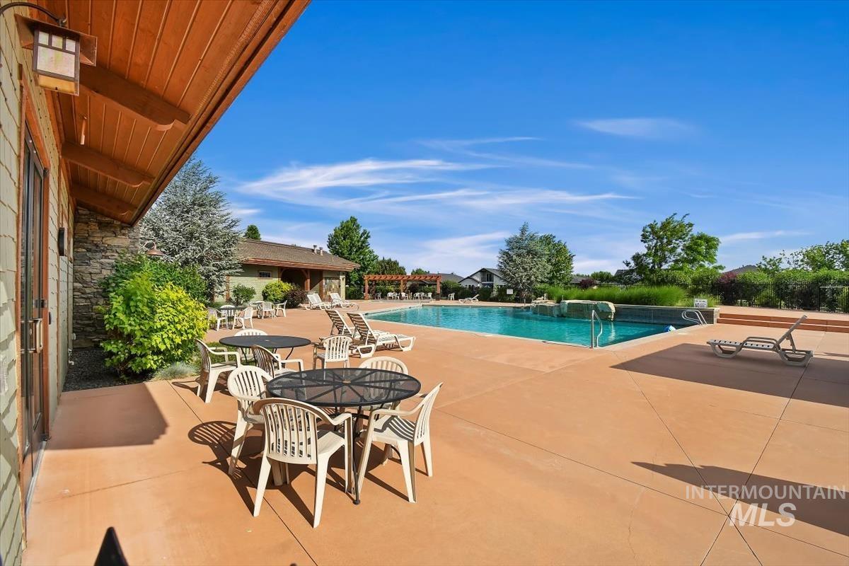 10677 W Lothbury Dr, Star, Idaho 83669, 3 Bedrooms, 2.5 Bathrooms, Residential For Sale, Price $925,000, 99003792