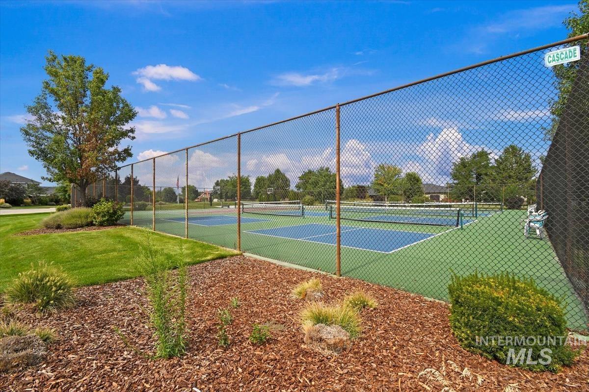 10677 W Lothbury Dr, Star, Idaho 83669, 3 Bedrooms, 2.5 Bathrooms, Residential For Sale, Price $925,000, 99003792