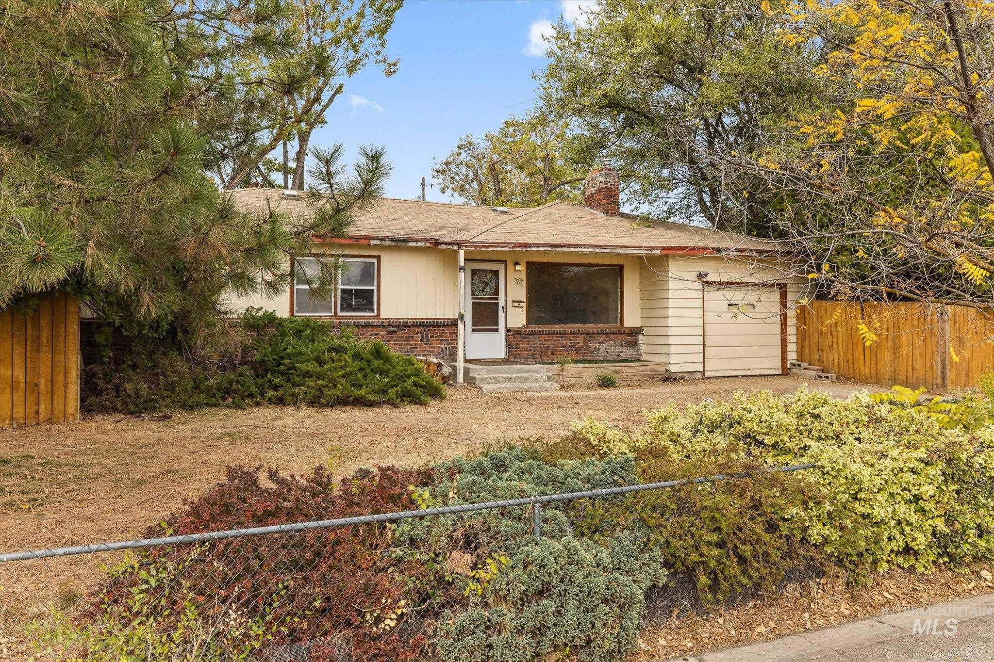 7609 W Cambridge Dr, Boise, Idaho 83704, 3 Bedrooms, 1 Bathroom, Residential For Sale, Price $315,000, 99003796