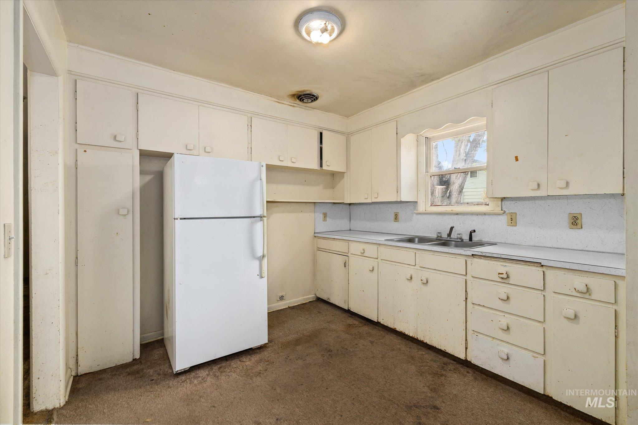 7609 W Cambridge Dr, Boise, Idaho 83704, 3 Bedrooms, 1 Bathroom, Residential For Sale, Price $315,000, 99003796