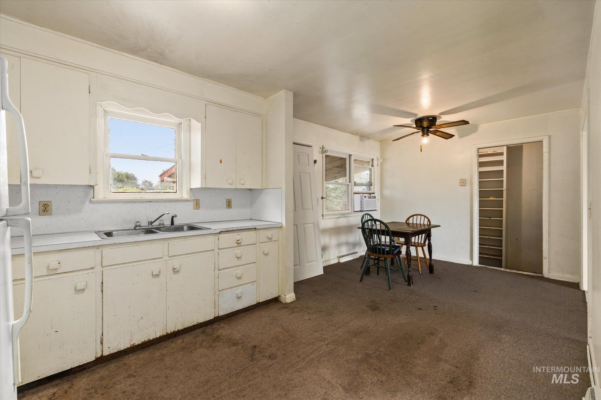 7609 W Cambridge Dr, Boise, Idaho 83704, 3 Bedrooms, 1 Bathroom, Residential For Sale, Price $315,000, 99003796