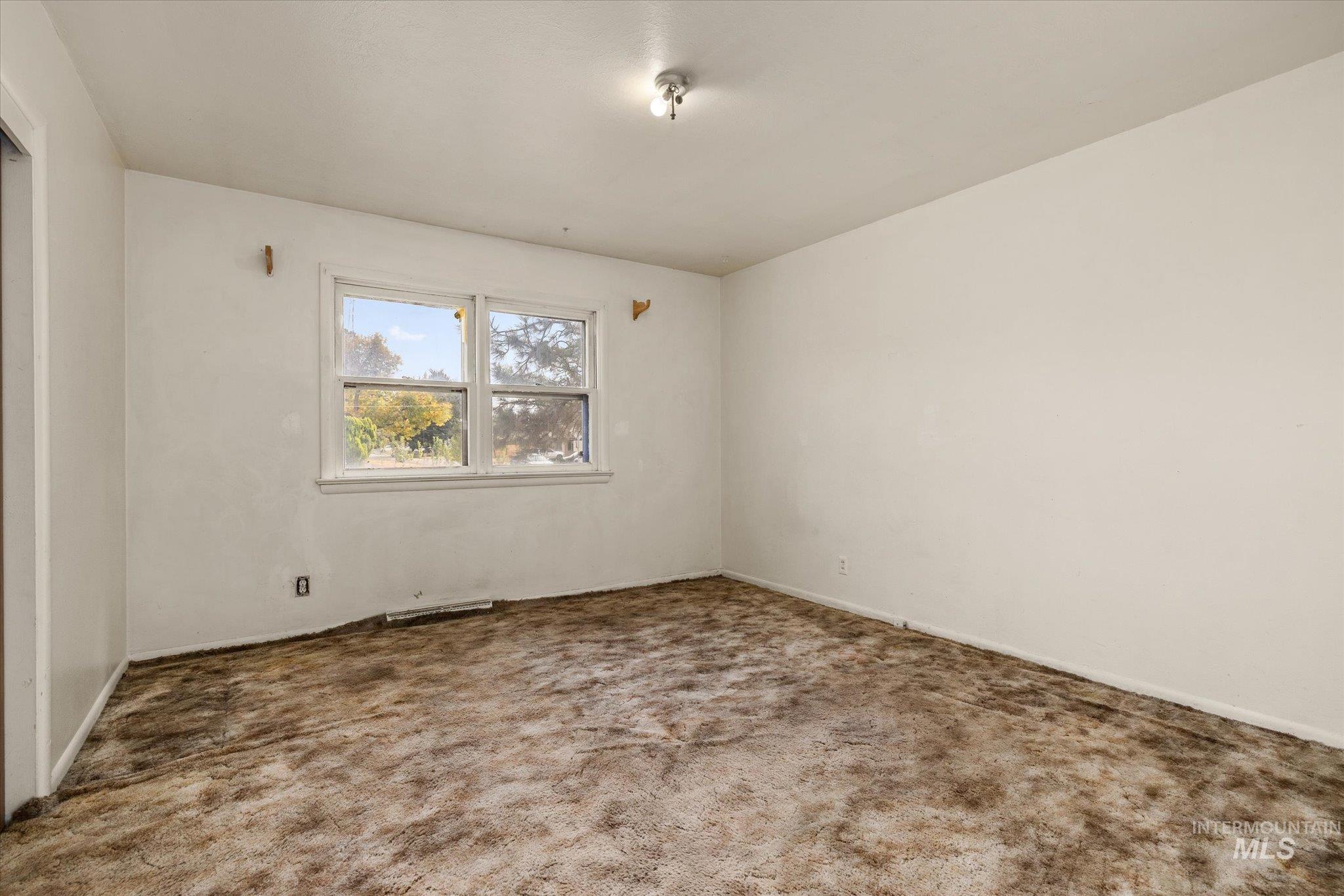 7609 W Cambridge Dr, Boise, Idaho 83704, 3 Bedrooms, 1 Bathroom, Residential For Sale, Price $315,000, 99003796