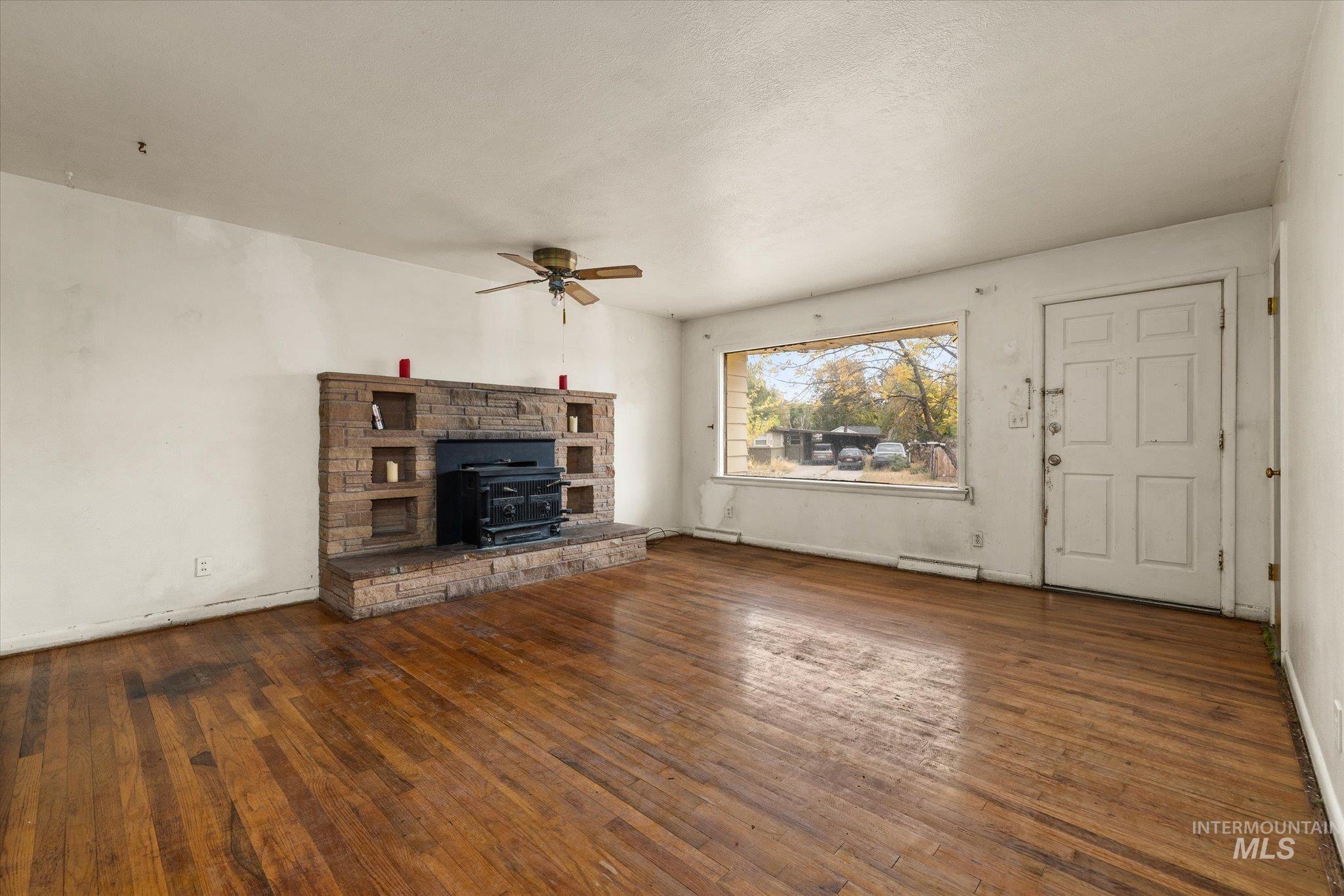 7609 W Cambridge Dr, Boise, Idaho 83704, 3 Bedrooms, 1 Bathroom, Residential For Sale, Price $315,000, 99003796