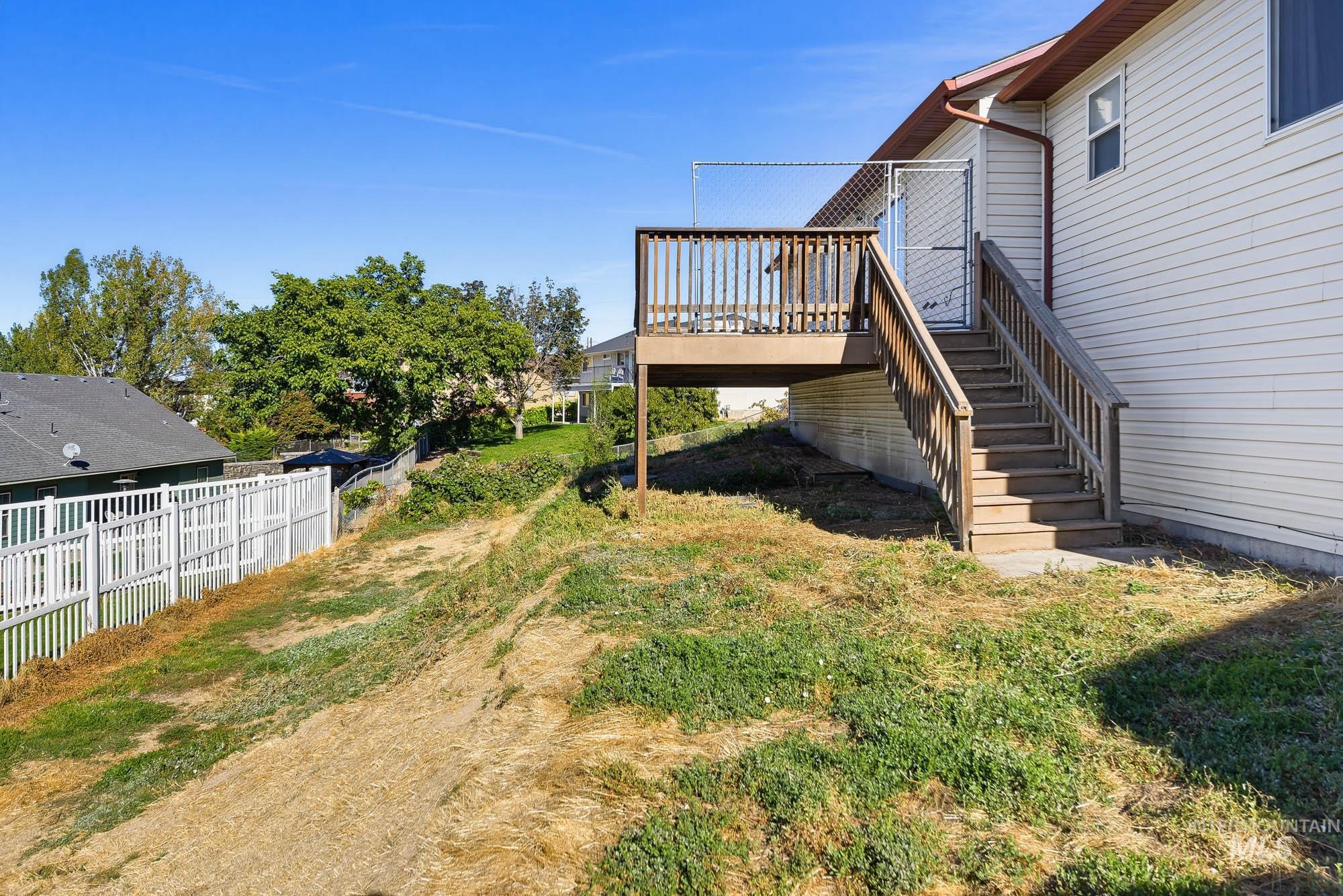880 S Iowa Ave, Payette, Idaho 83661, 3 Bedrooms, 2 Bathrooms, Residential For Sale, Price $335,000, 99003797