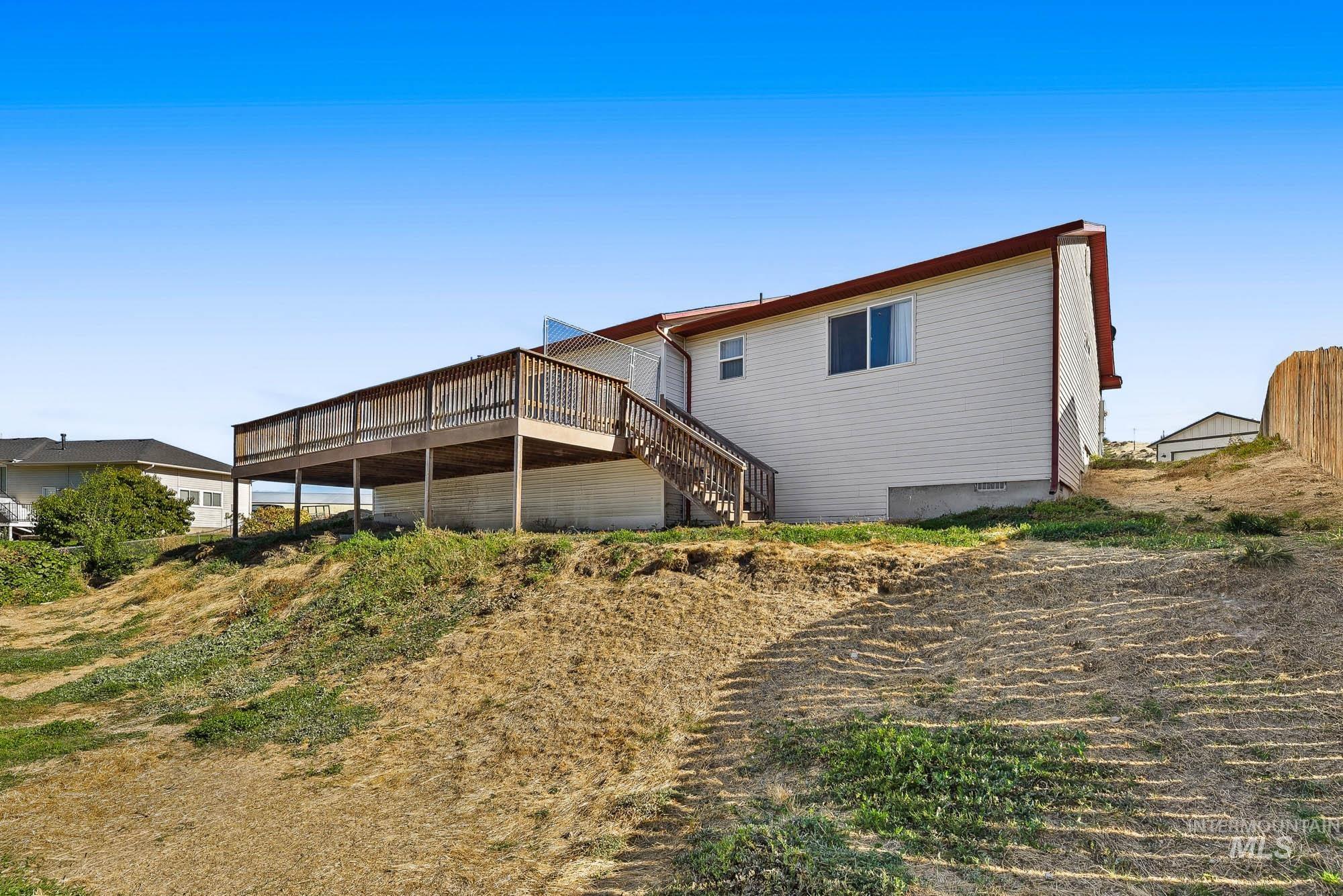 880 S Iowa Ave, Payette, Idaho 83661, 3 Bedrooms, 2 Bathrooms, Residential For Sale, Price $335,000, 99003797