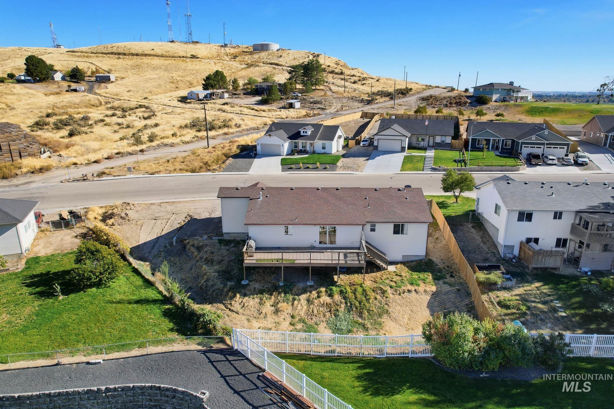 880 S Iowa Ave, Payette, Idaho 83661, 3 Bedrooms, 2 Bathrooms, Residential For Sale, Price $335,000, 99003797
