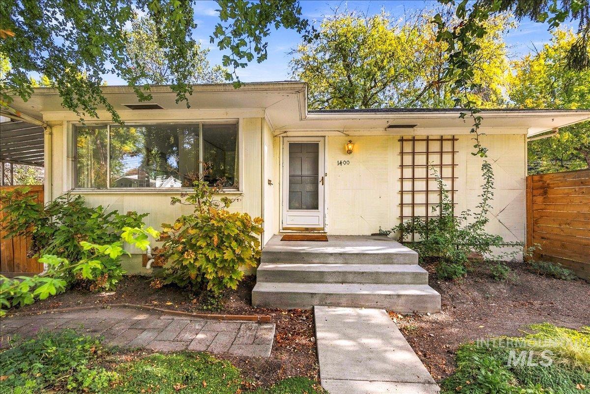 1400 N 25th St, Boise, Idaho 83702, 3 Bedrooms, 2 Bathrooms, Residential For Sale, Price $649,900,MLS 99003800