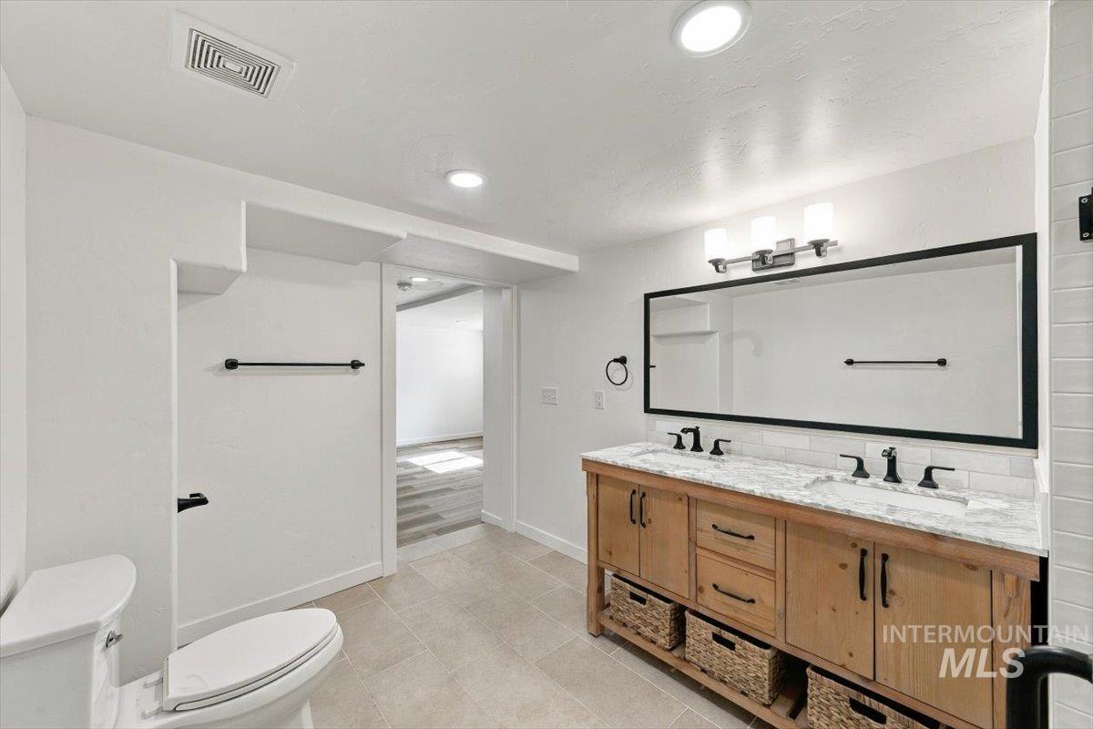 1400 N 25th St, Boise, Idaho 83702, 3 Bedrooms, 2 Bathrooms, Residential For Sale, Price $649,900,MLS 99003800