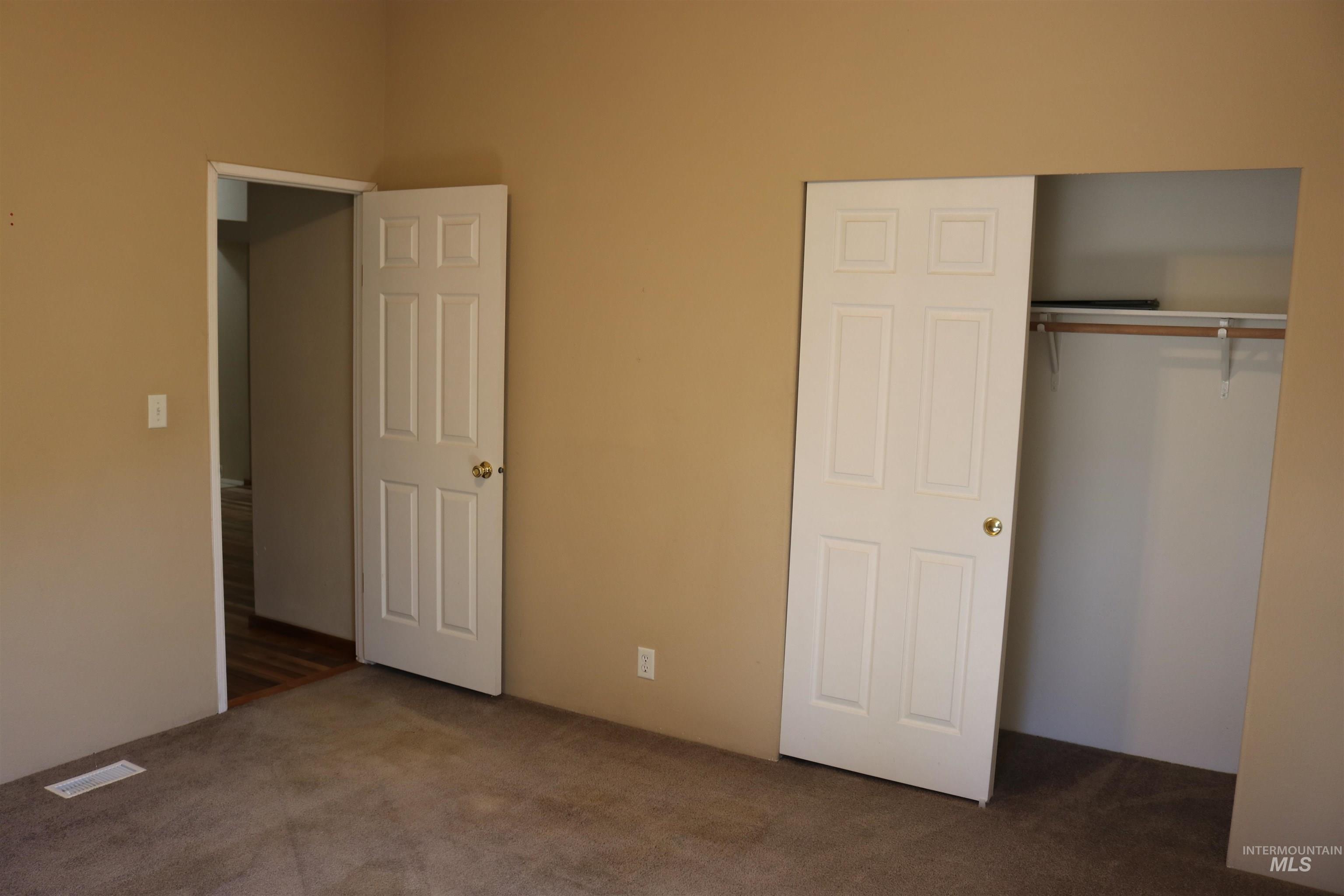 175 W Cassia Ave., Richfield, Idaho 83349, 3 Bedrooms, 2 Bathrooms, Residential For Sale, Price $287,000, 99003802
