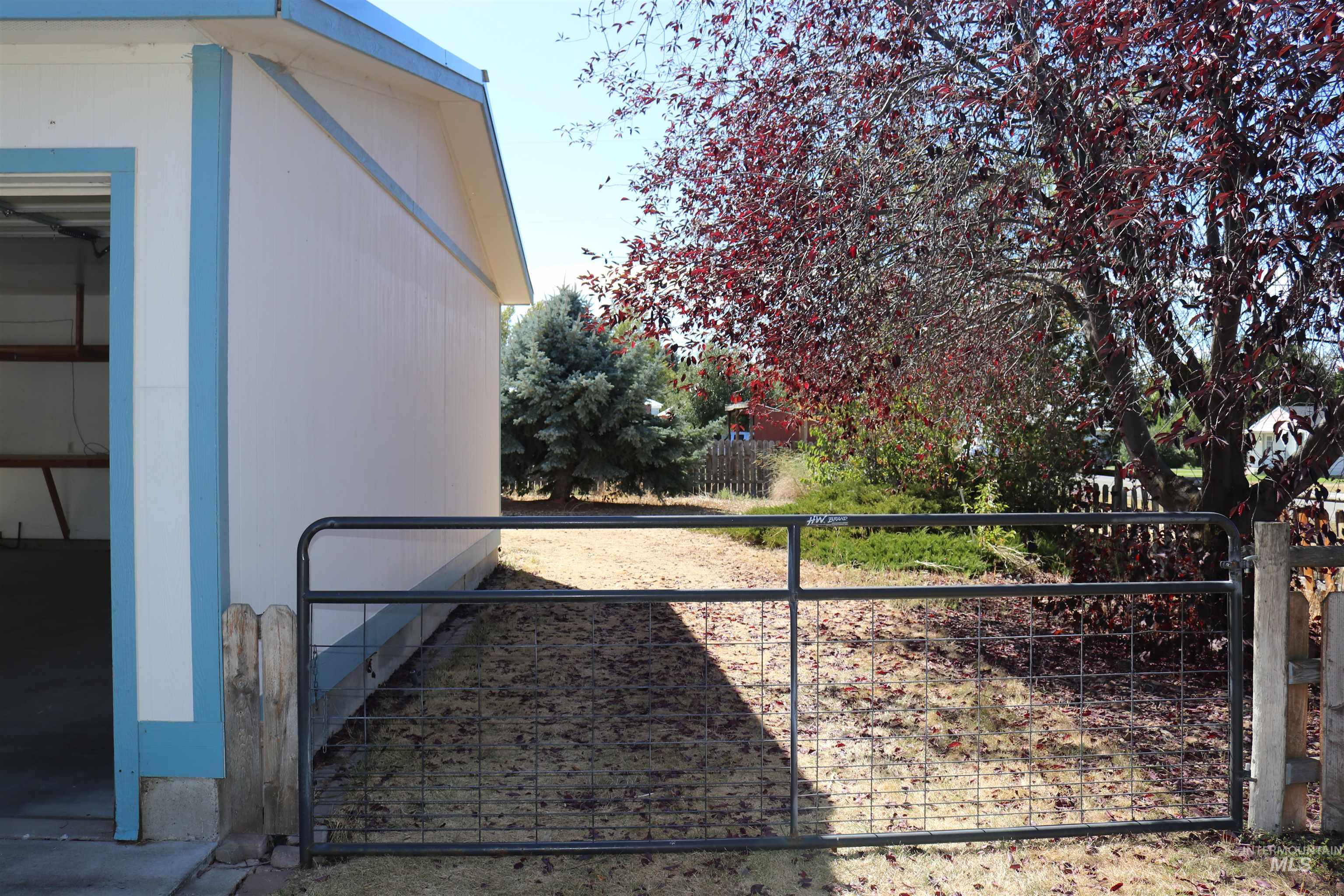 175 W Cassia Ave., Richfield, Idaho 83349, 3 Bedrooms, 2 Bathrooms, Residential For Sale, Price $287,000, 99003802