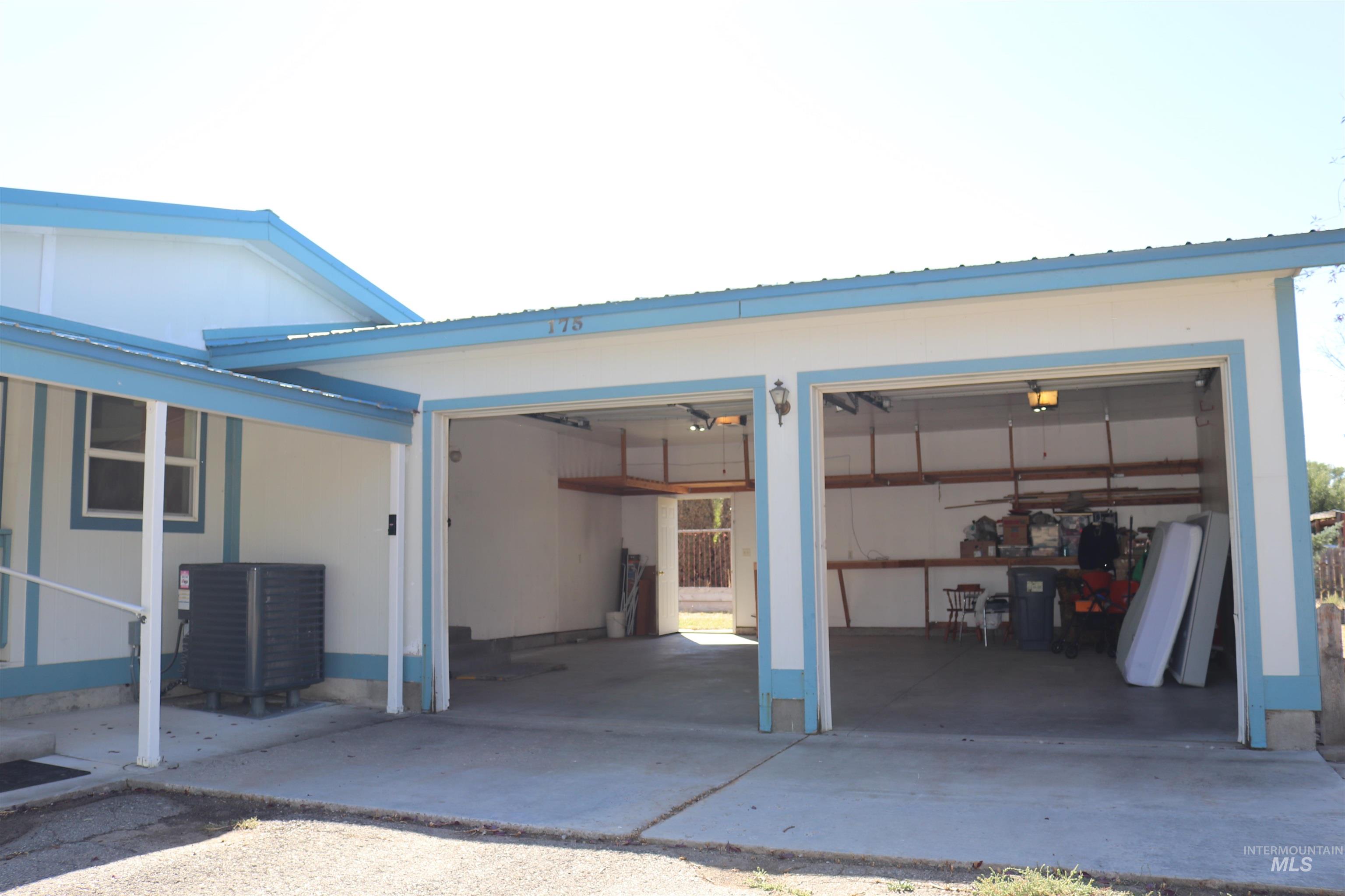 175 W Cassia Ave., Richfield, Idaho 83349, 3 Bedrooms, 2 Bathrooms, Residential For Sale, Price $287,000, 99003802