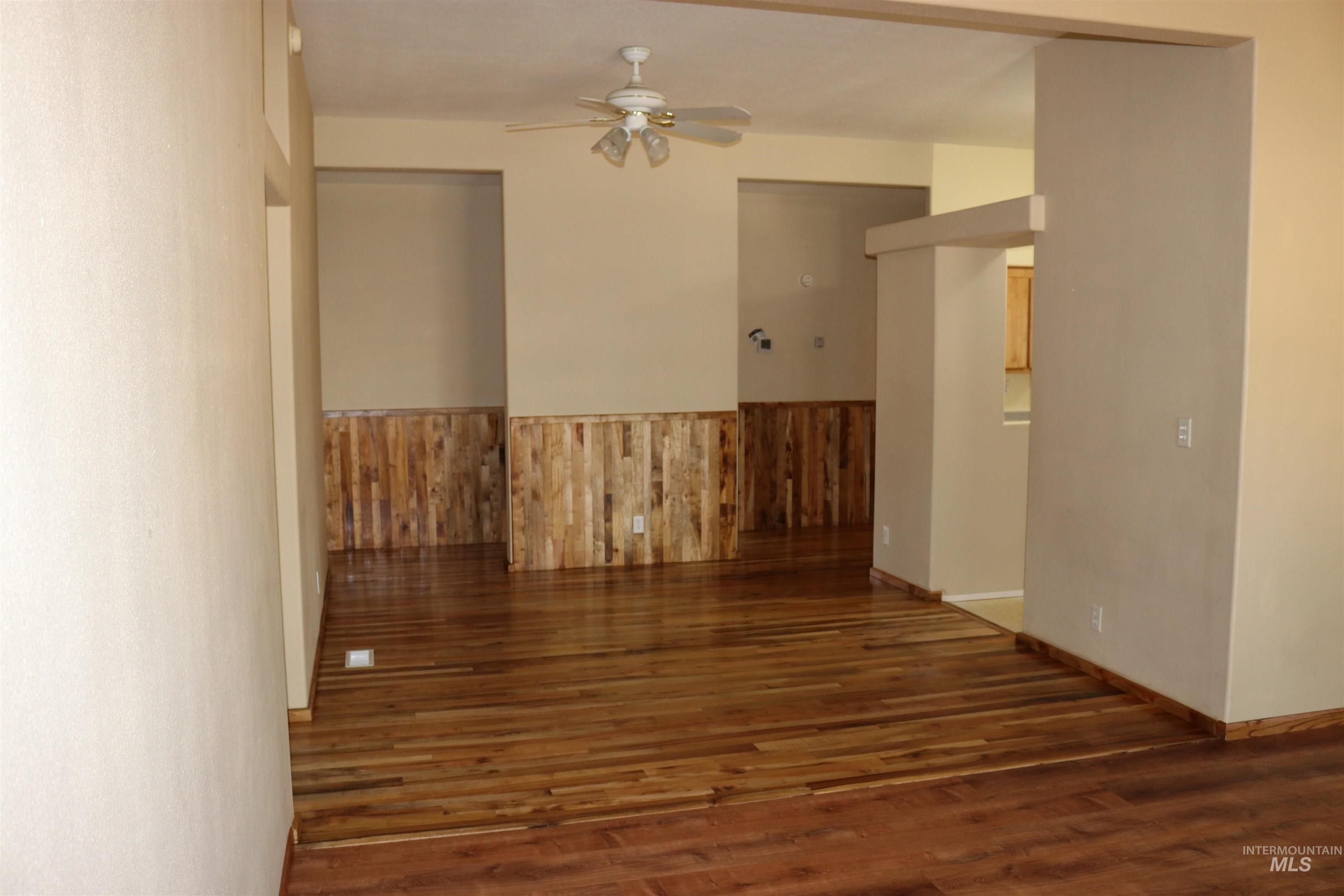 175 W Cassia Ave., Richfield, Idaho 83349, 3 Bedrooms, 2 Bathrooms, Residential For Sale, Price $287,000, 99003802