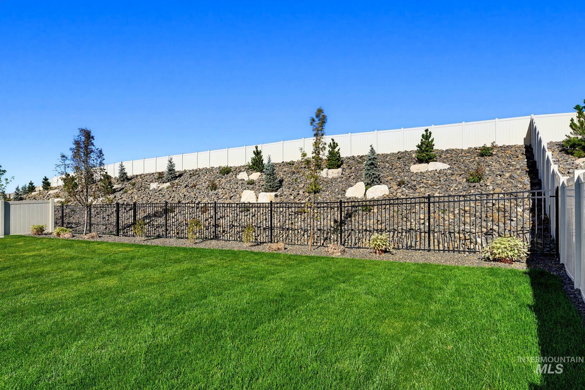 4698 S Selawick Way, Meridian, Idaho 83642, 3 Bedrooms, 3 Bathrooms, Residential For Sale, Price $719,800, 99003806