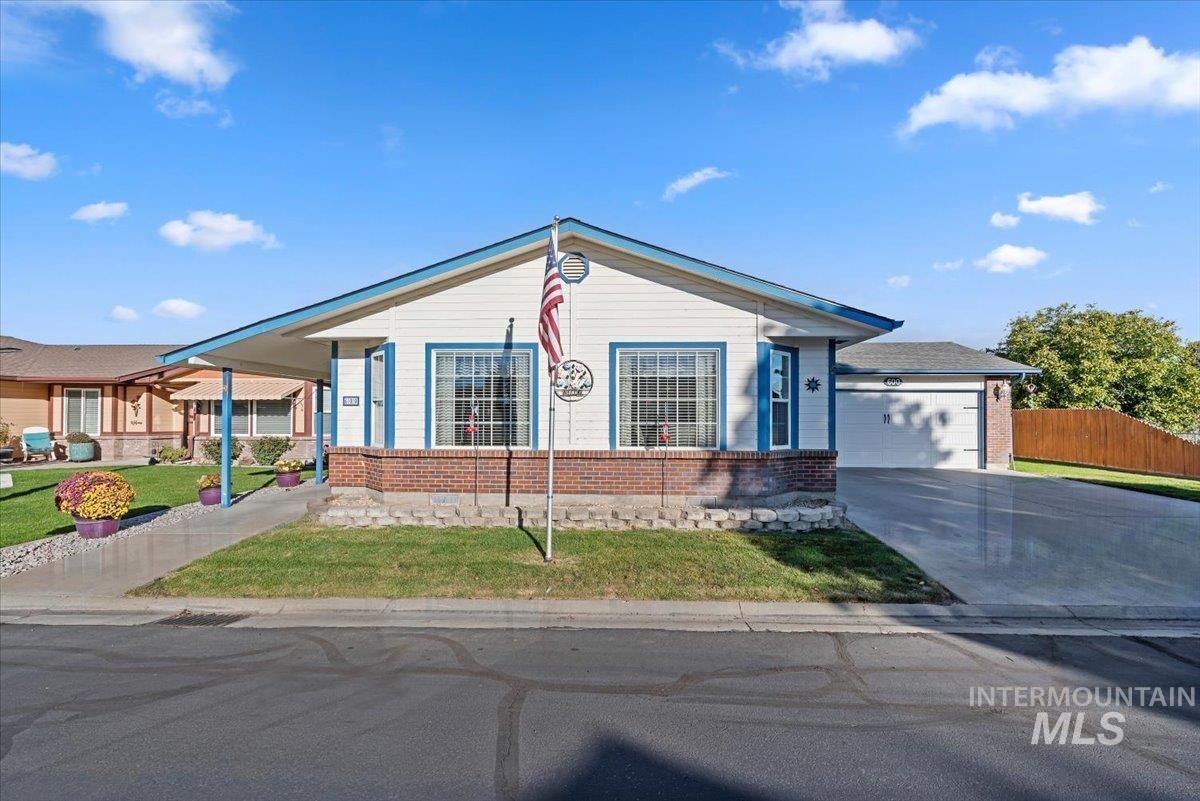 1100 Burnett Drive, Nampa, Idaho 83651, 3 Bedrooms, 2 Bathrooms, Residential For Sale, Price $304,500, 99003807