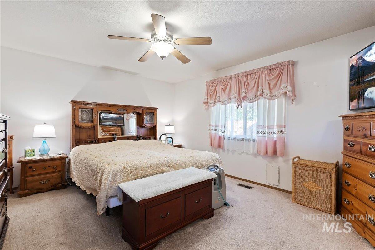 1100 Burnett Drive, Nampa, Idaho 83651, 3 Bedrooms, 2 Bathrooms, Residential For Sale, Price $304,500, 99003807