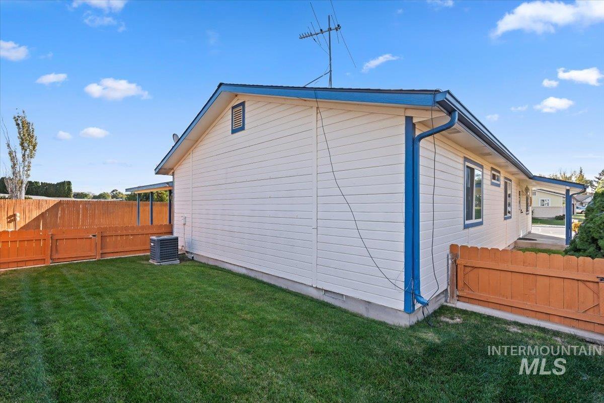 1100 Burnett Drive, Nampa, Idaho 83651, 3 Bedrooms, 2 Bathrooms, Residential For Sale, Price $304,500, 99003807