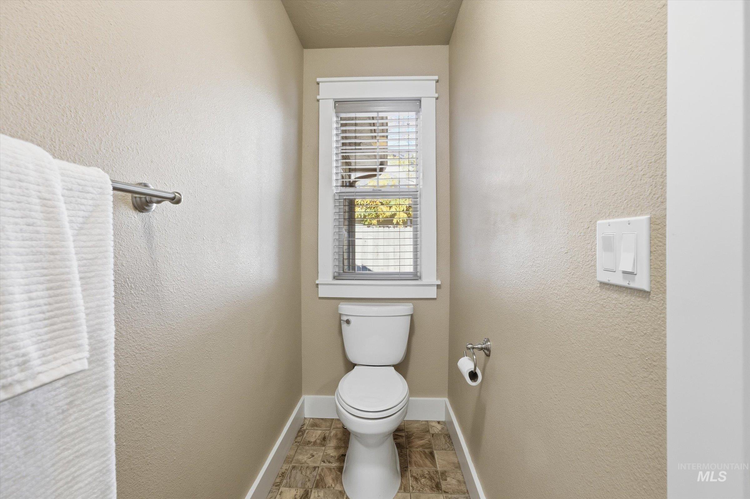 678 N Saddlebrook Way, Star, Idaho 83669, 3 Bedrooms, 2 Bathrooms, Residential For Sale, Price $524,000, 99003815