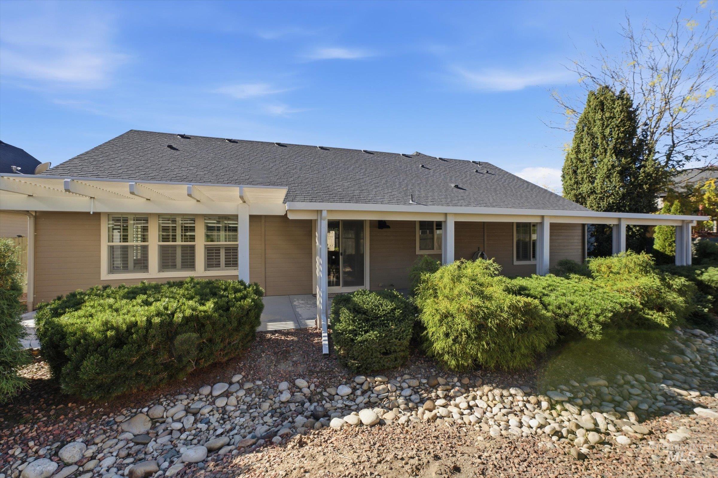 678 N Saddlebrook Way, Star, Idaho 83669, 3 Bedrooms, 2 Bathrooms, Residential For Sale, Price $524,000, 99003815