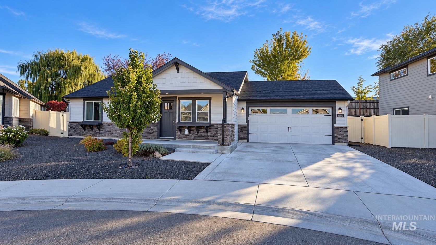 3386 S Garibaldi Pl, Meridian, Idaho 83642, 3 Bedrooms, 2 Bathrooms, Residential For Sale, Price $399,997, 99003816