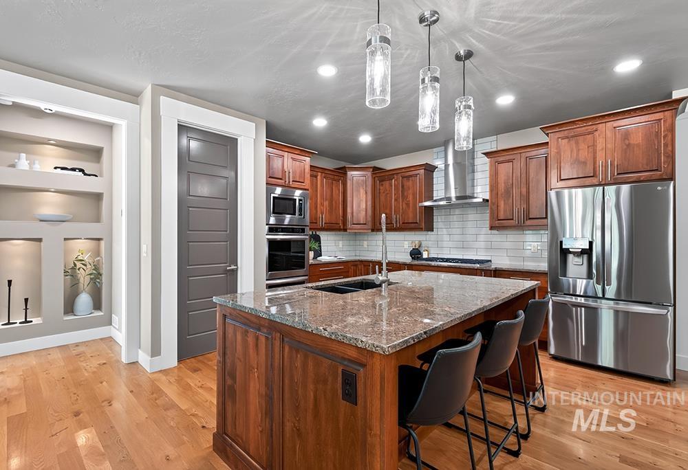 393 E Fishing Creek Lane, Eagle, Idaho 83616, 4 Bedrooms, 3.5 Bathrooms, Residential For Sale, Price $1,299,000, 99003817
