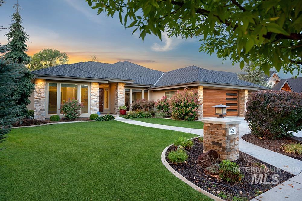 393 E Fishing Creek Lane, Eagle, Idaho 83616, 4 Bedrooms, 3.5 Bathrooms, Residential For Sale, Price $1,299,000, 99003817