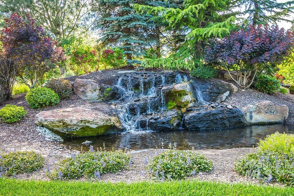 393 E Fishing Creek Lane, Eagle, Idaho 83616, 4 Bedrooms, 3.5 Bathrooms, Residential For Sale, Price $1,299,000, 99003817