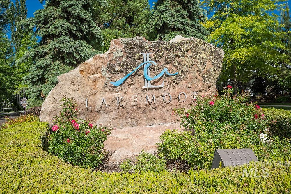 393 E Fishing Creek Lane, Eagle, Idaho 83616, 4 Bedrooms, 3.5 Bathrooms, Residential For Sale, Price $1,299,000, 99003817