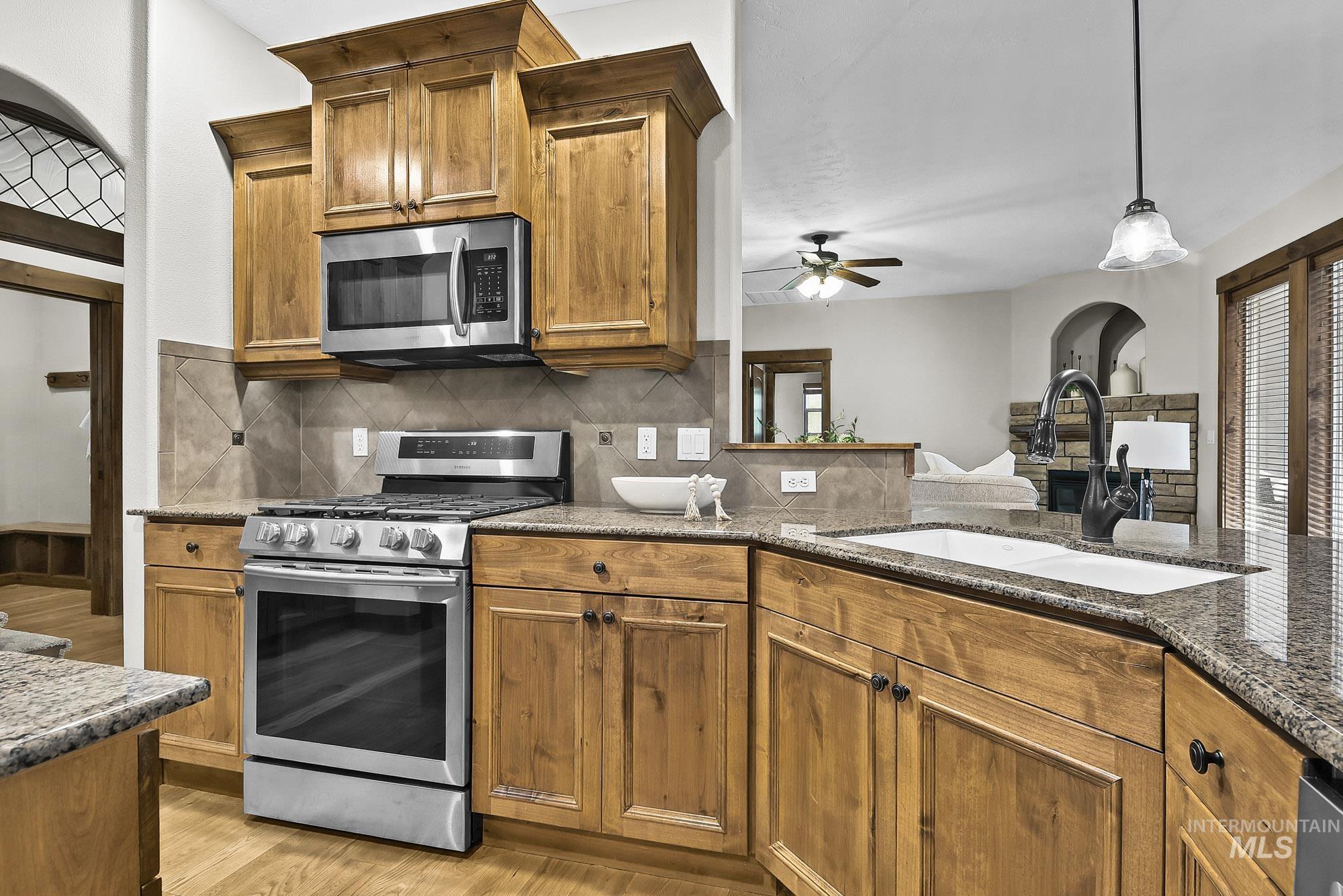 1153 E Redwall Ct, Meridian, Idaho 83646, 5 Bedrooms, 3 Bathrooms, Residential For Sale, Price $850,000, 99003819