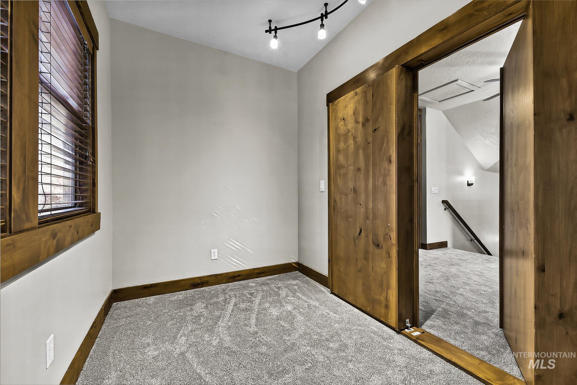 1153 E Redwall Ct, Meridian, Idaho 83646, 5 Bedrooms, 3 Bathrooms, Residential For Sale, Price $850,000, 99003819