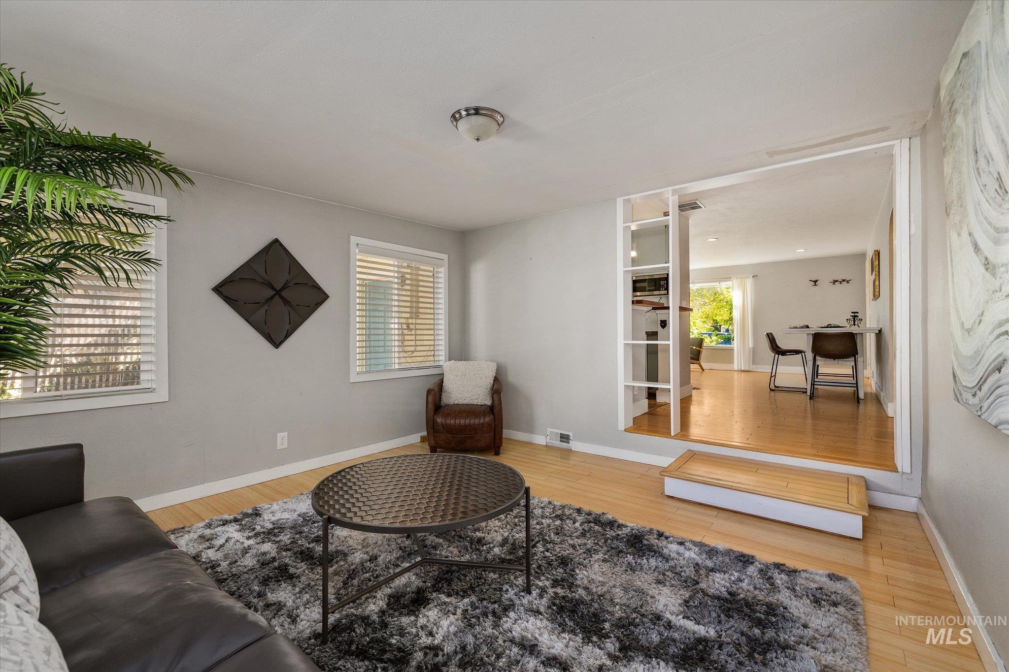 406 W Ada St, Boise, Idaho 83702, 2 Bedrooms, 1 Bathroom, Residential For Sale, Price $594,900, 99003820