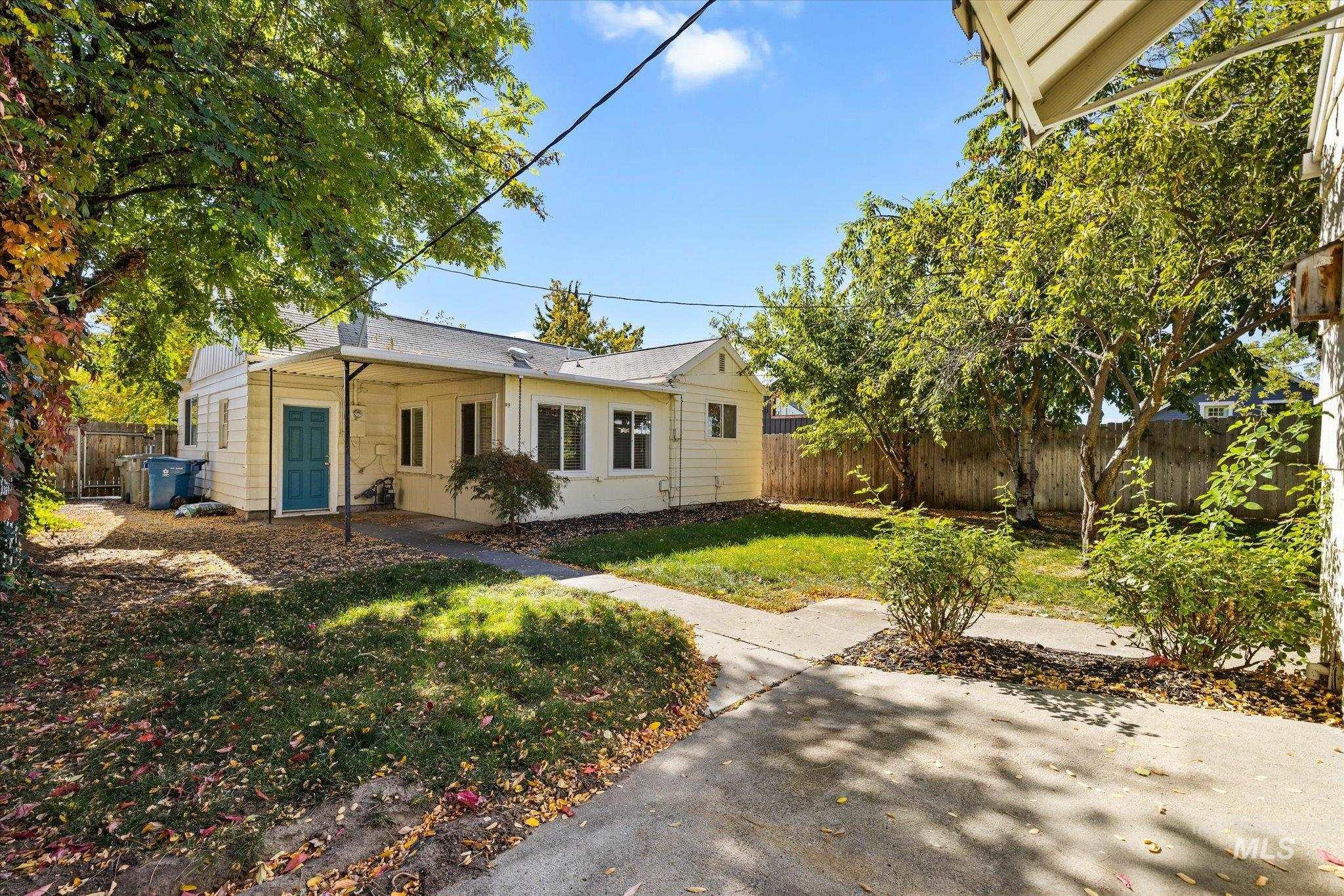 406 W Ada St, Boise, Idaho 83702, 2 Bedrooms, 1 Bathroom, Residential For Sale, Price $594,900, 99003820