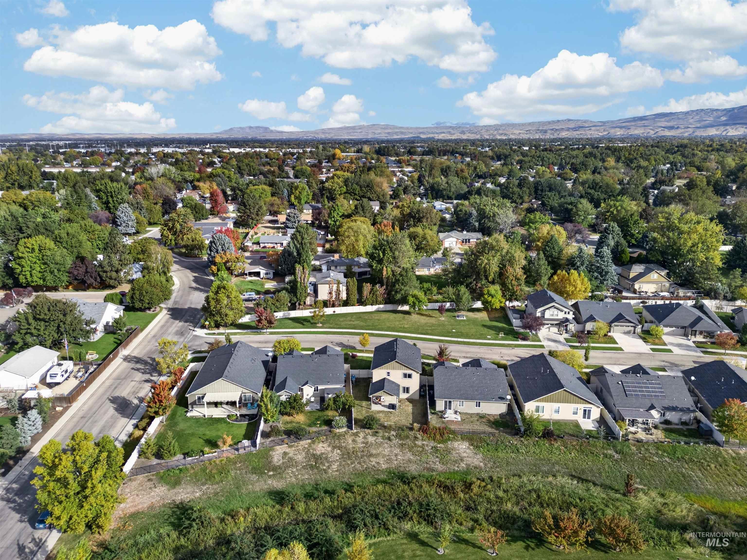 11661 W Baserri, Boise, Idaho 83709, 3 Bedrooms, 2.5 Bathrooms, Residential For Sale, Price $478,000, 99003822