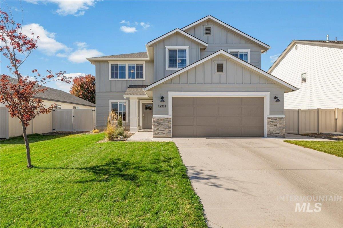 1201 N Bowknot Lake Ave, Star, Idaho 83669, 4 Bedrooms, 2.5 Bathrooms, Residential For Sale, Price $545,000, 99003825