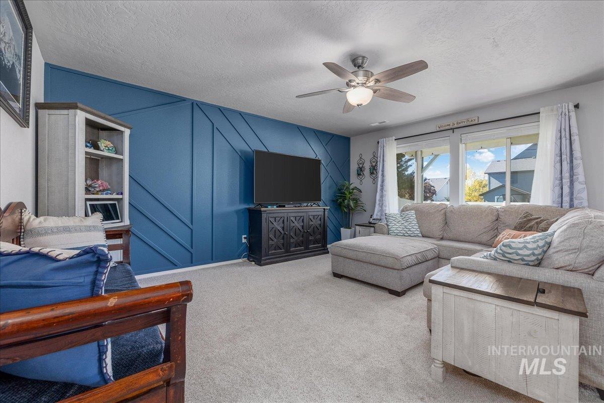 1201 N Bowknot Lake Ave, Star, Idaho 83669, 4 Bedrooms, 2.5 Bathrooms, Residential For Sale, Price $545,000, 99003825