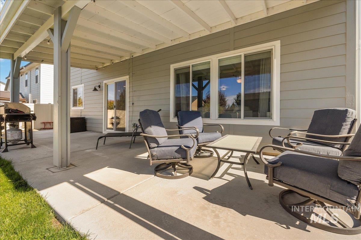 1201 N Bowknot Lake Ave, Star, Idaho 83669, 4 Bedrooms, 2.5 Bathrooms, Residential For Sale, Price $545,000, 99003825
