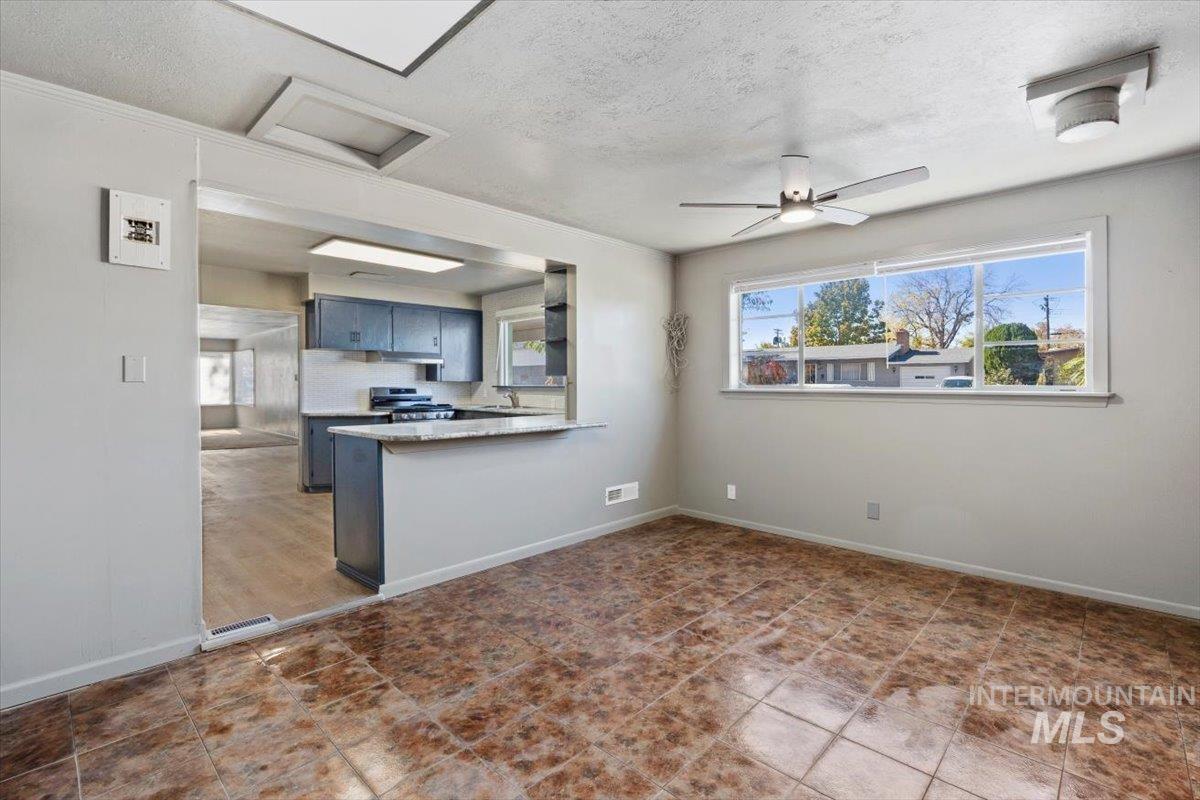 586 Fillmore, Twin Falls, Idaho 83301, 3 Bedrooms, 2 Bathrooms, Residential For Sale, Price $319,900, 99003829