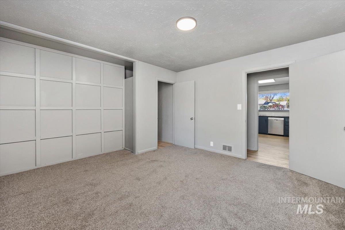 586 Fillmore, Twin Falls, Idaho 83301, 3 Bedrooms, 2 Bathrooms, Residential For Sale, Price $319,900, 99003829