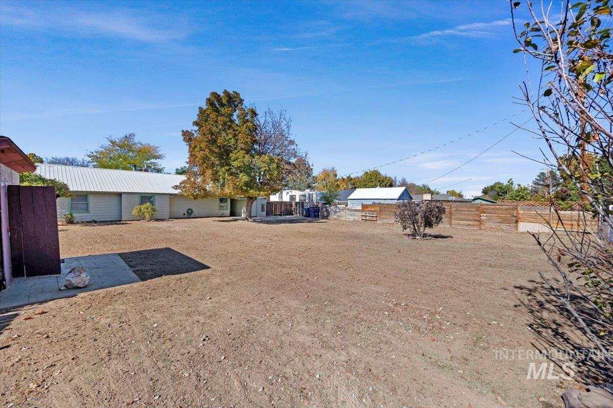 586 Fillmore, Twin Falls, Idaho 83301, 3 Bedrooms, 2 Bathrooms, Residential For Sale, Price $319,900, 99003829